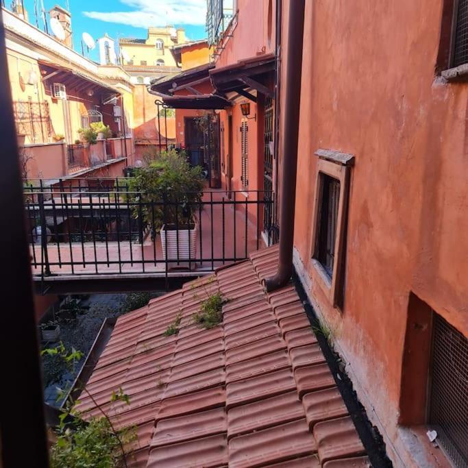 Julia Nel Cuore Di Trastevere Rom Exterior foto